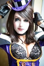 25P Cosplay girls