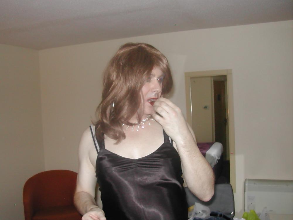 16P Michaels dirty tranny slut Davina