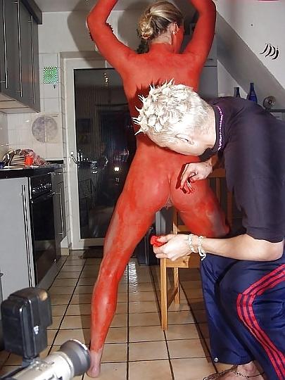 15P Body painting session