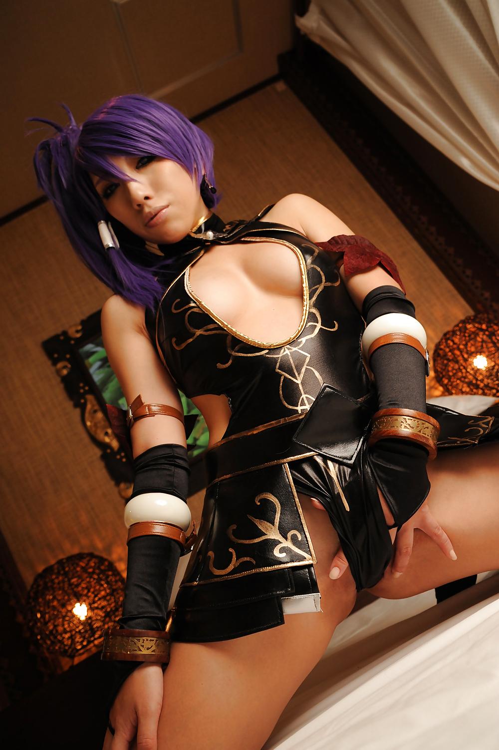 25P Monster Hunter Cosplay 2