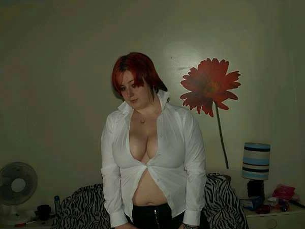 6P New msn tease im trying to fuck hard, big busty tits!!