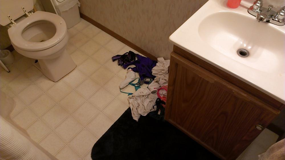 9P Teenage girlfriend's dirty little panties