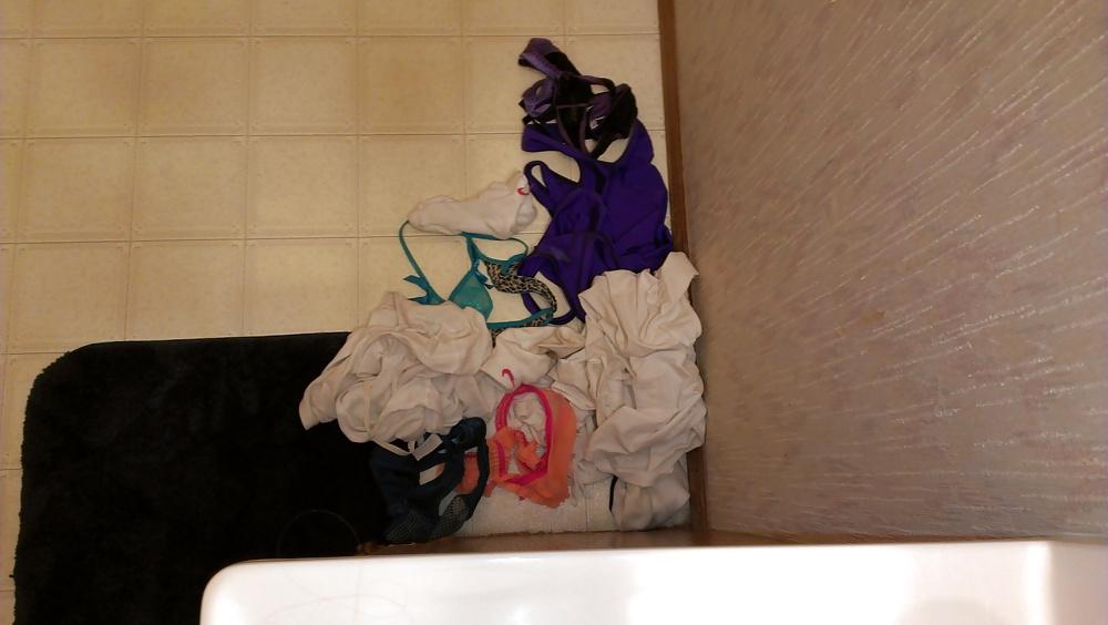 9P Teenage girlfriend's dirty little panties