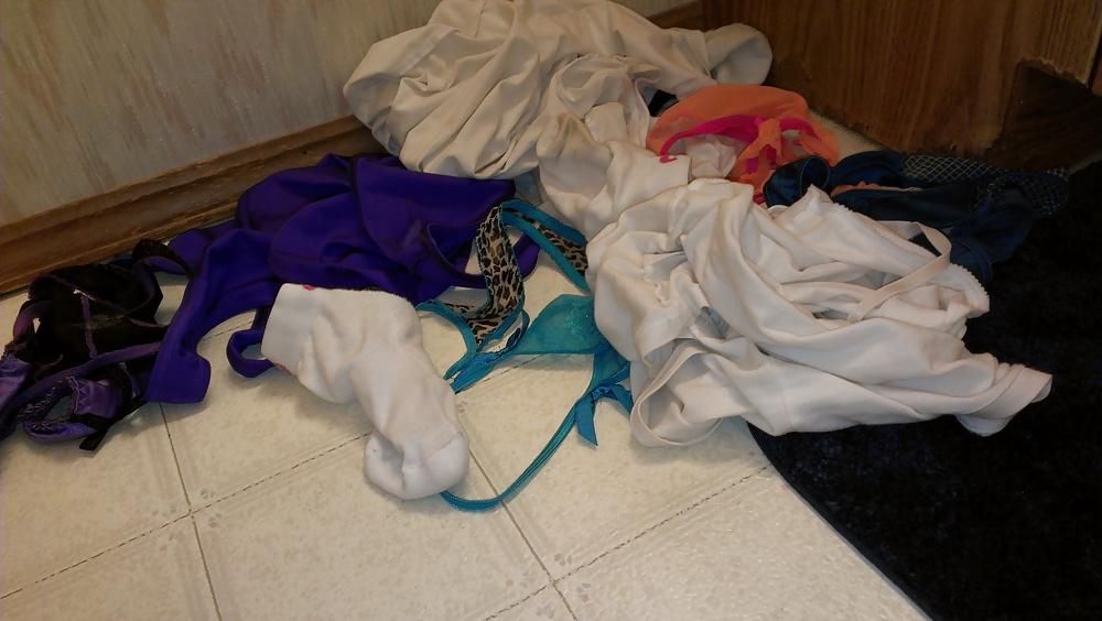 9P Teenage girlfriend's dirty little panties