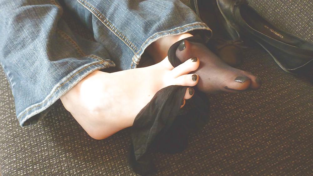 25P Black is beauty-black nails nylons flats