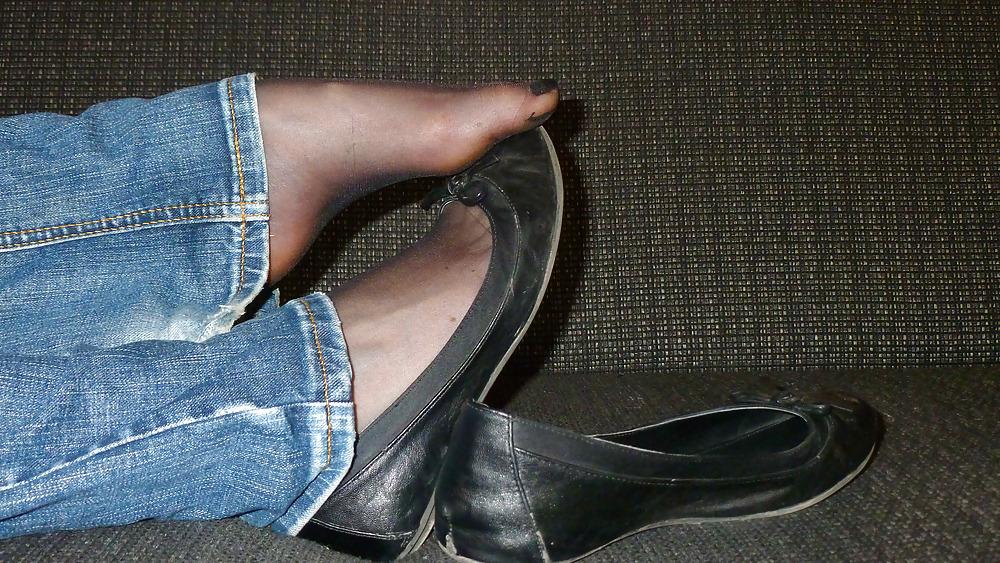 25P Black is beauty-black nails nylons flats