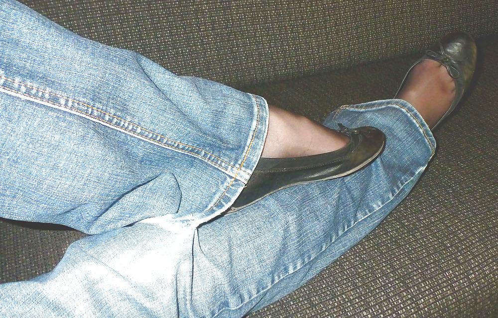 25P Black is beauty-black nails nylons flats