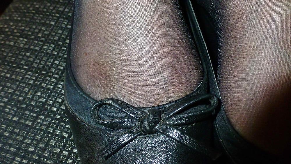 25P Black is beauty-black nails nylons flats