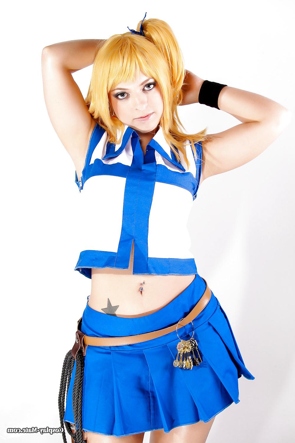 19P Lucy Heartfilia Cosplay