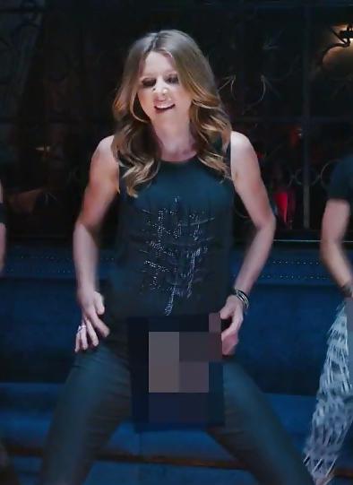10P Sarah Chalke WHIPS HER DICK OUT!!!