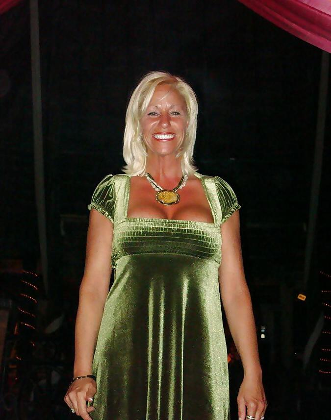15P Dirty wife, amazing blonde