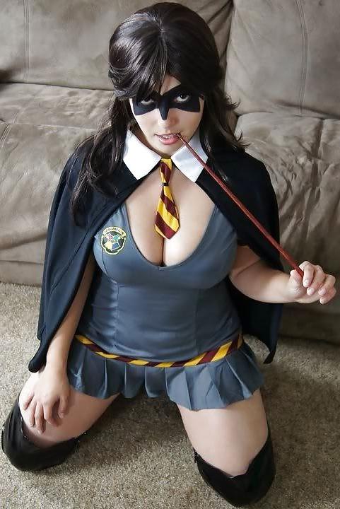 25P Curvy Cosplay Girls 2
