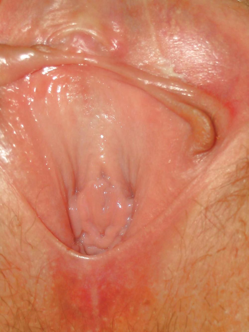 25P Mature has nice pussy