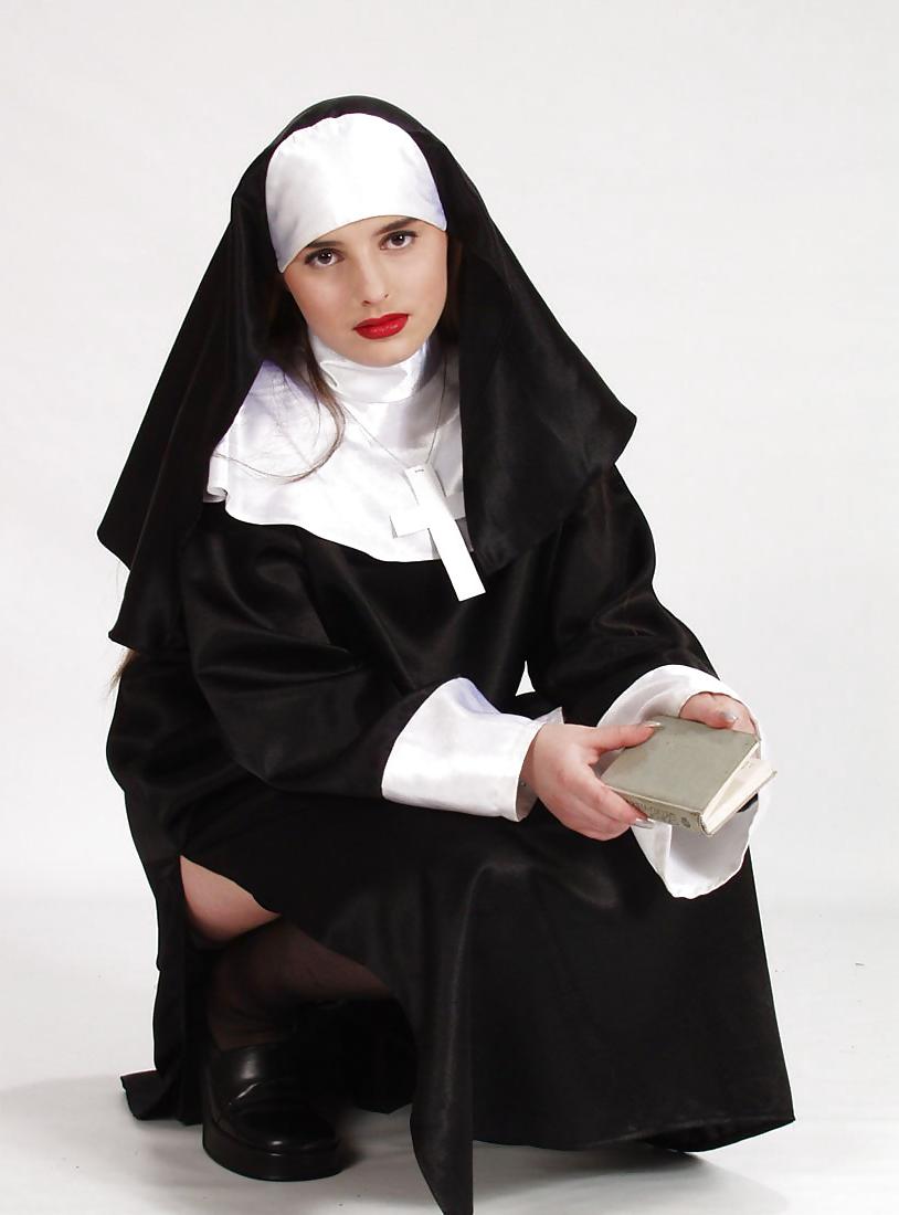 25P Brunette nun reading dirty magz and undressing