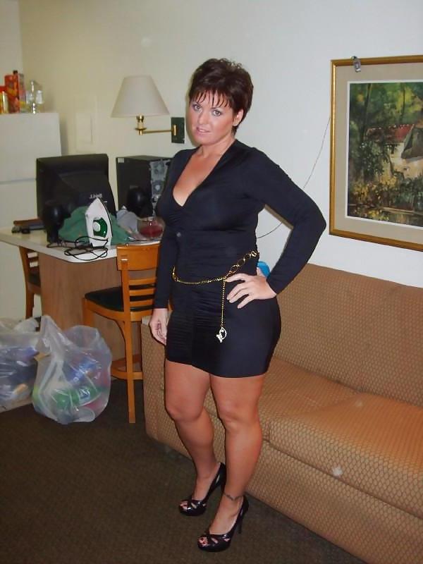 25P Thick milf with ass