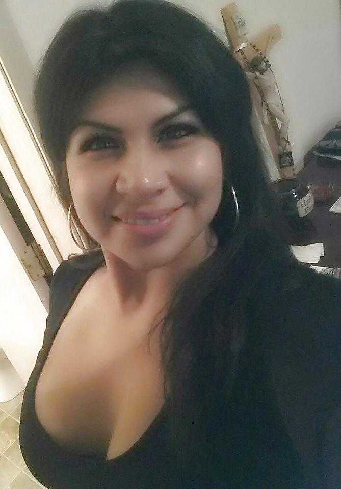 23P Thick stacked Latina milf