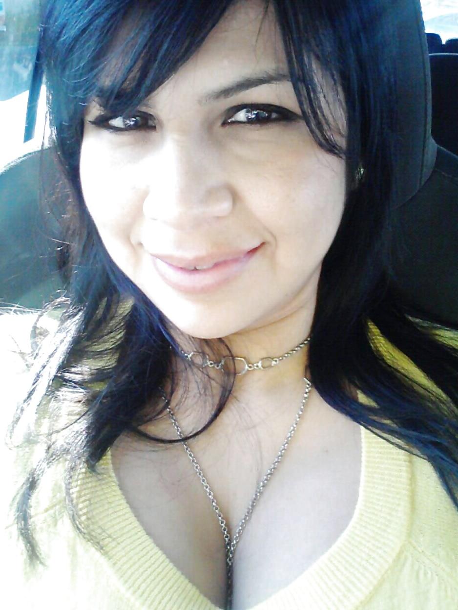 23P Thick stacked Latina milf