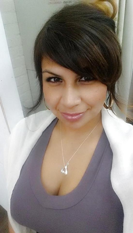 23P Thick stacked Latina milf