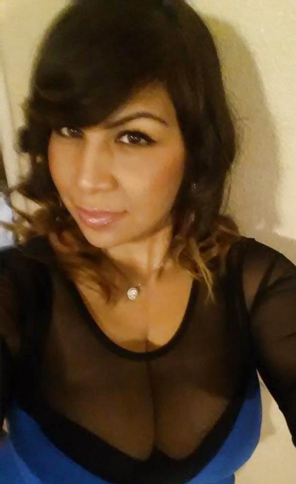 23P Thick stacked Latina milf