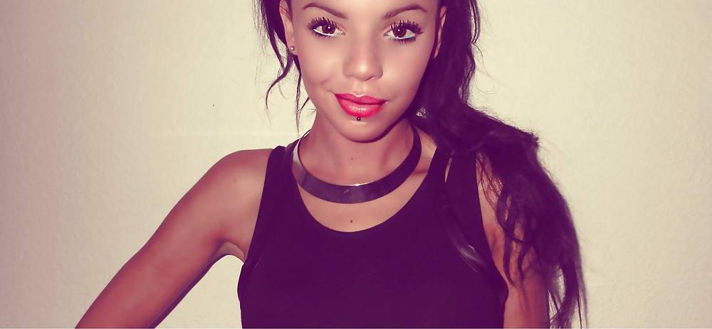 25P Niia Hall french arab slut