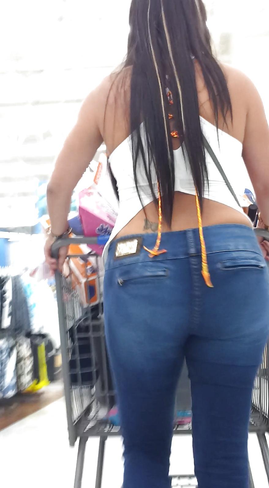11P HOTT Latina MILF Tight BODY in JEANS voyeur CANDID