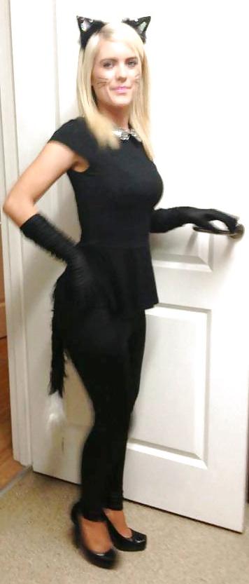 25P Slutz in fancy dress! 14