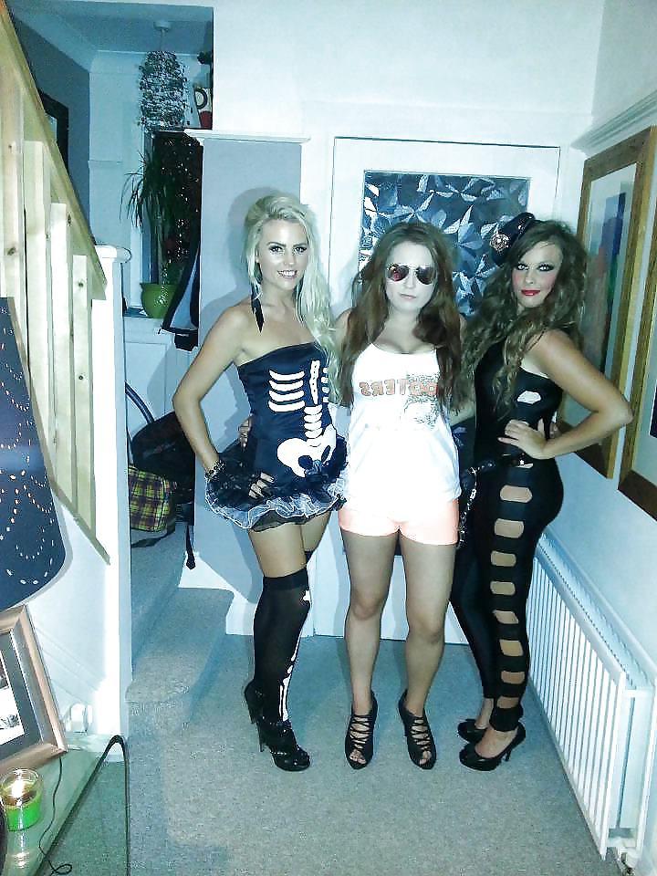 25P Slutz in fancy dress! 14