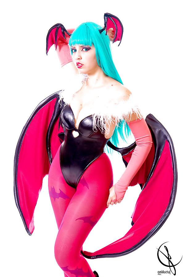 16P Cosplay non nude babes