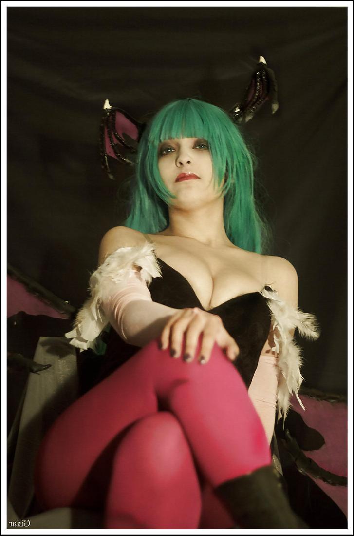 16P Cosplay non nude babes