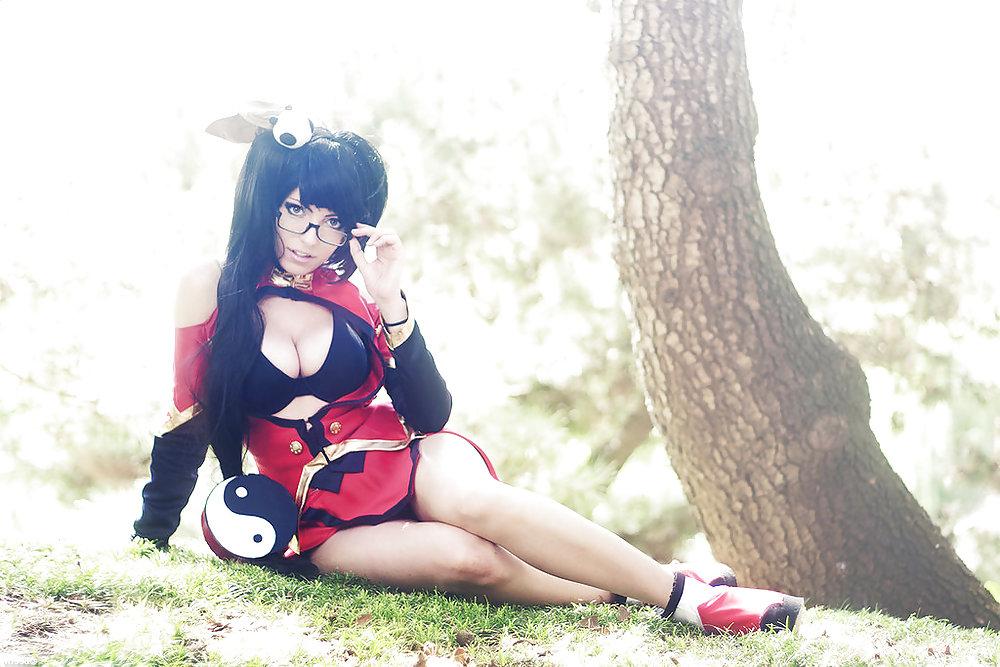 16P Cosplay non nude babes