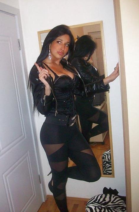 25P Serbian FB girls V
