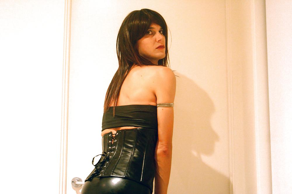 20P Latex & corset
