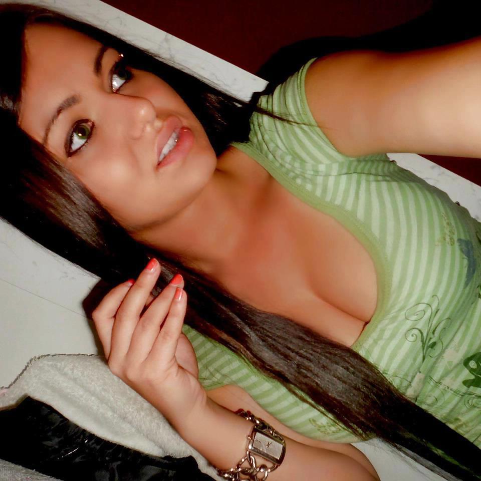 19P Serbian girl: anna