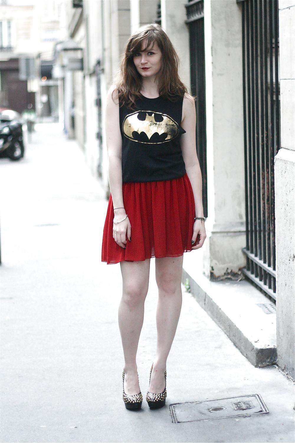 25P French bloggers Mode with sexy legs 11