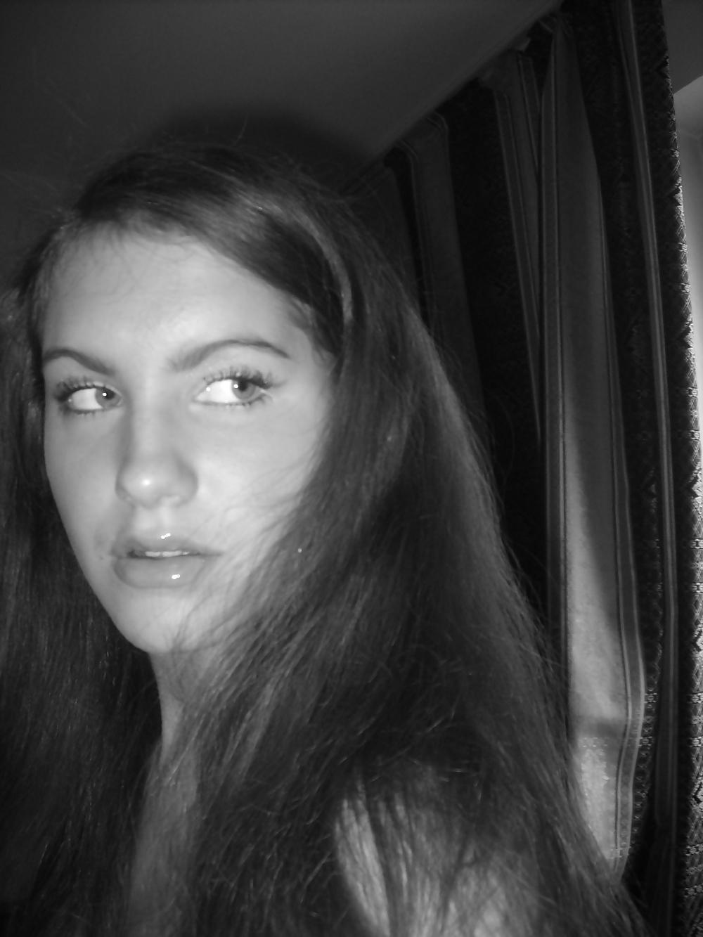 25P Hot young girl with blue eyes