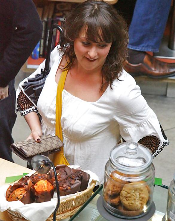 25P Natalie Cassidy Worship