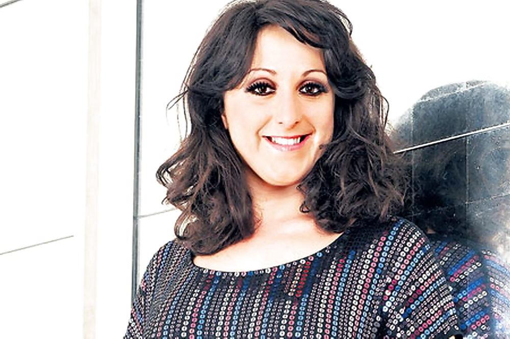 25P Natalie Cassidy Worship