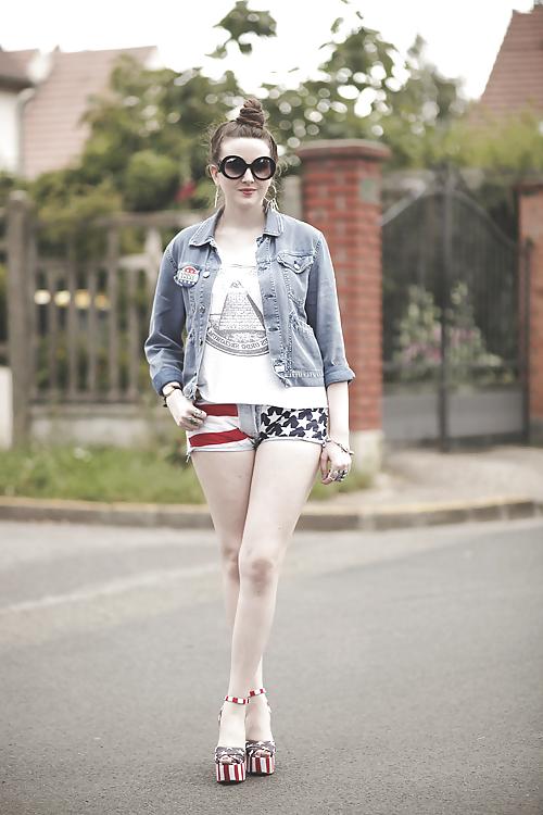 25P French bloggers Mode with sexy legs 17