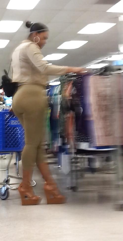 9P AMAZON Redbone Blk THICK MOMMA in TIGHTS voyeur candid