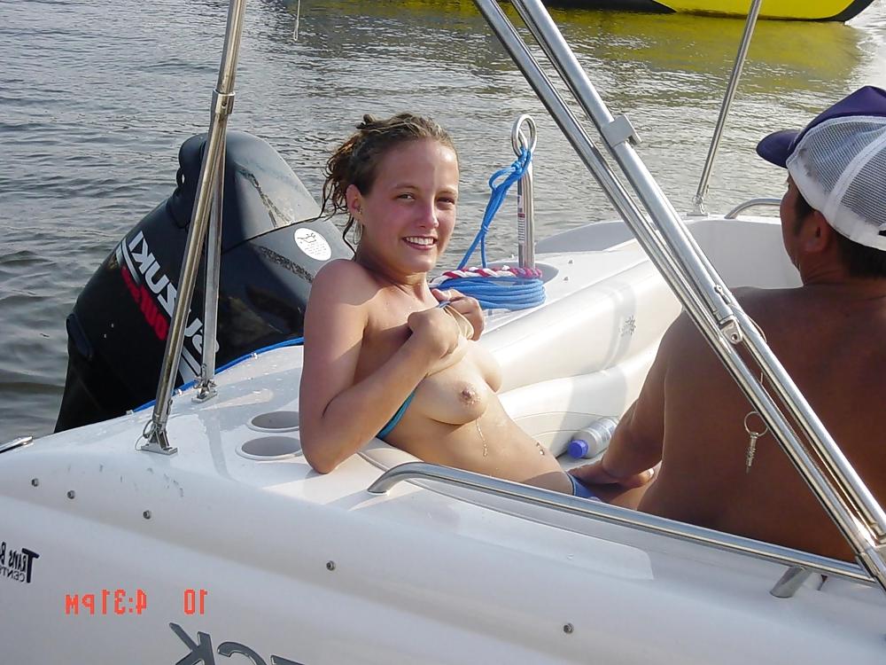 20P Summer's Comin' Better Get The Boat Out