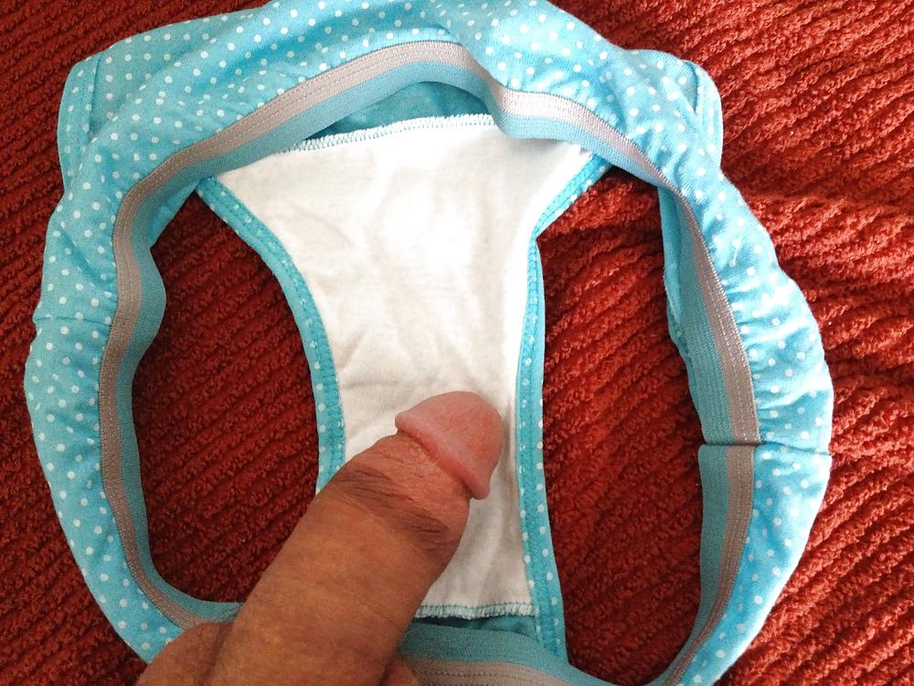 5P Blue Panty Cumshot 03 