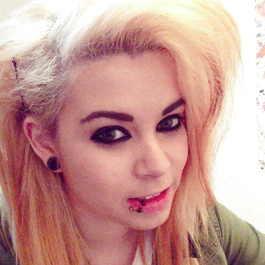 25P Naughty Little Emo Teens From Belfast For Dirty Comments
