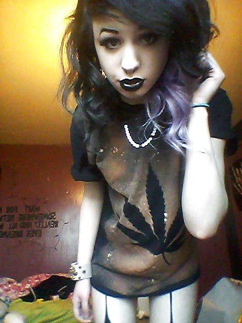 25P Naughty Little Emo Teens From Belfast For Dirty Comments