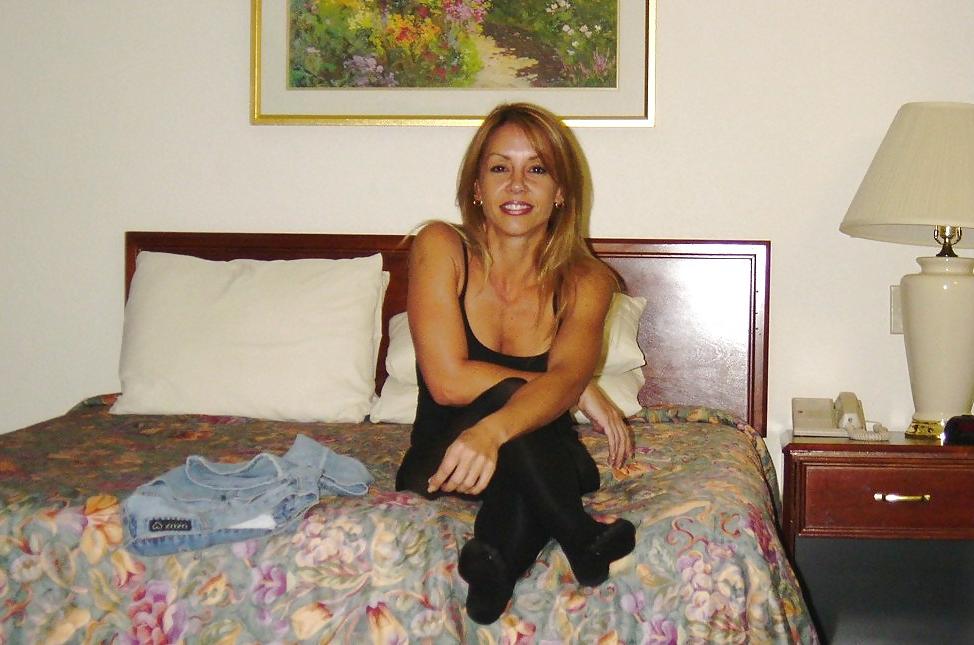 25P Milf Wife Still Loves Dick And Sex