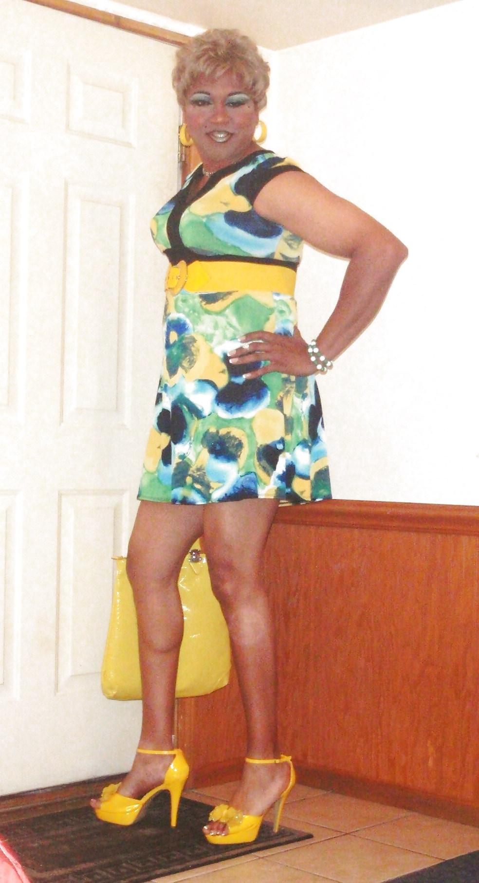 19P Ms.Tanya's new dress and heels