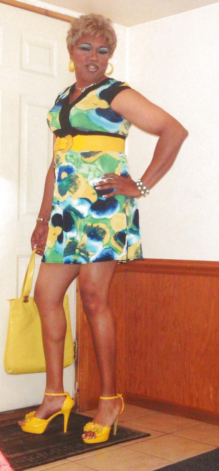 19P Ms.Tanya's new dress and heels