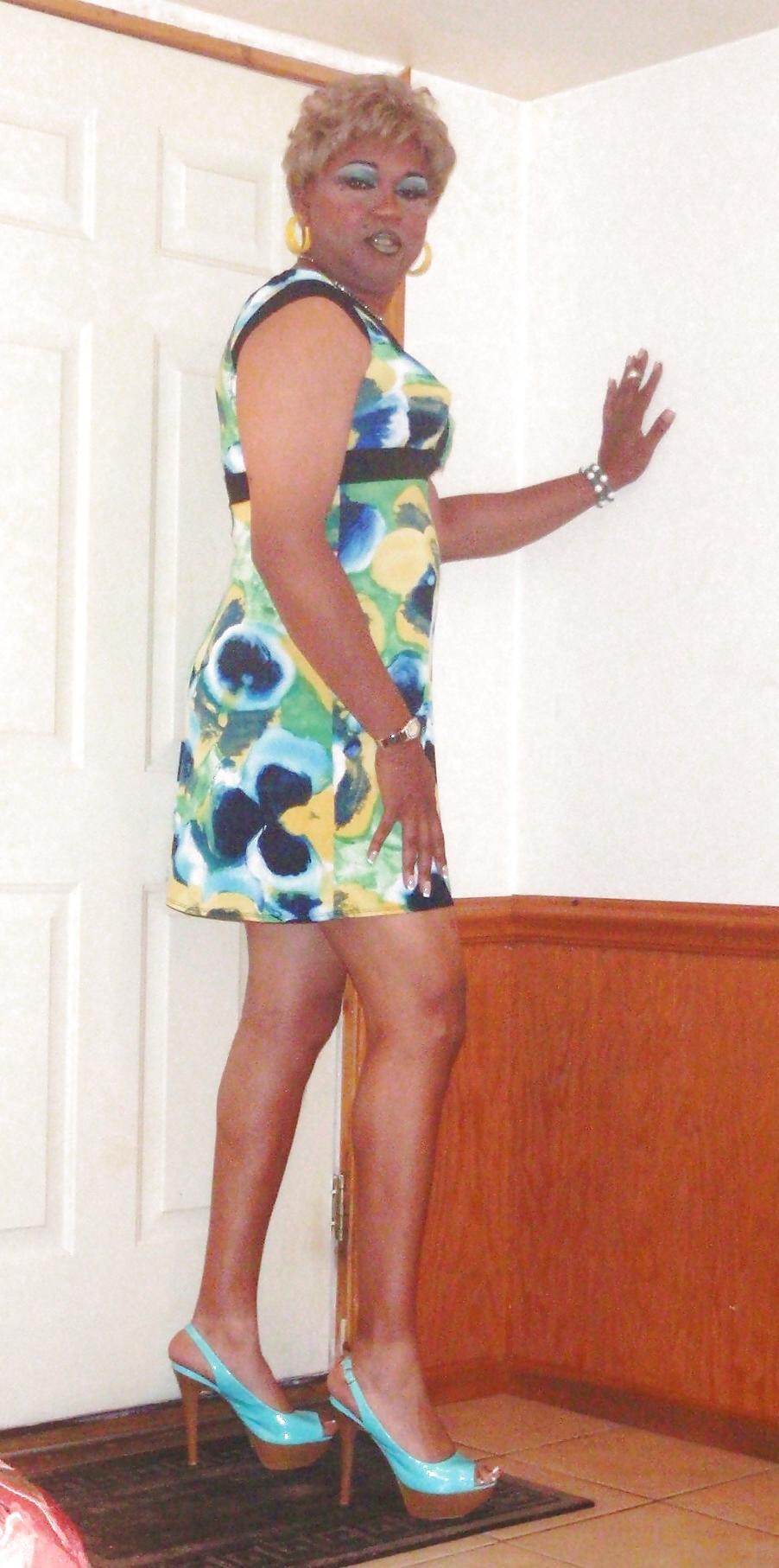 19P Ms.Tanya's new dress and heels
