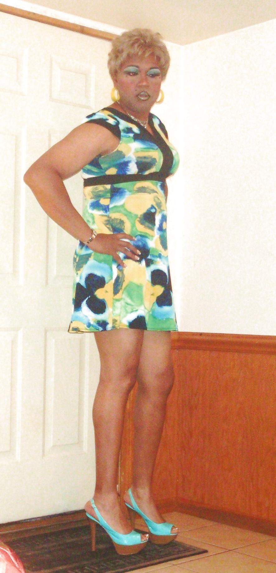 19P Ms.Tanya's new dress and heels