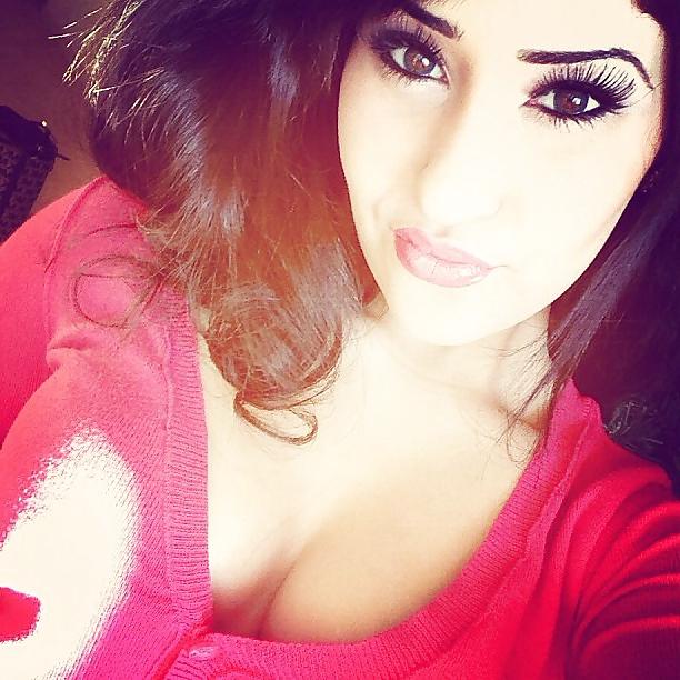 24P Hot pakistani slut 10 comment for more 