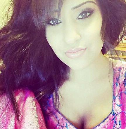 24P Hot pakistani slut 10 comment for more 